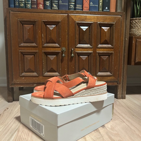 Marc Fisher Shoes - Marc Fisher Jovana Espadrille Sandals in Orange